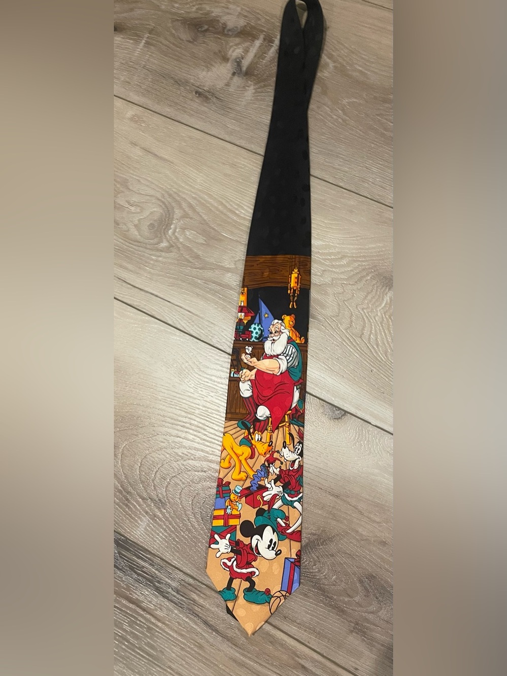 Vintage 90s Disney Store Santa’s Workshop Christmas Silk Tie Mickey Goofy